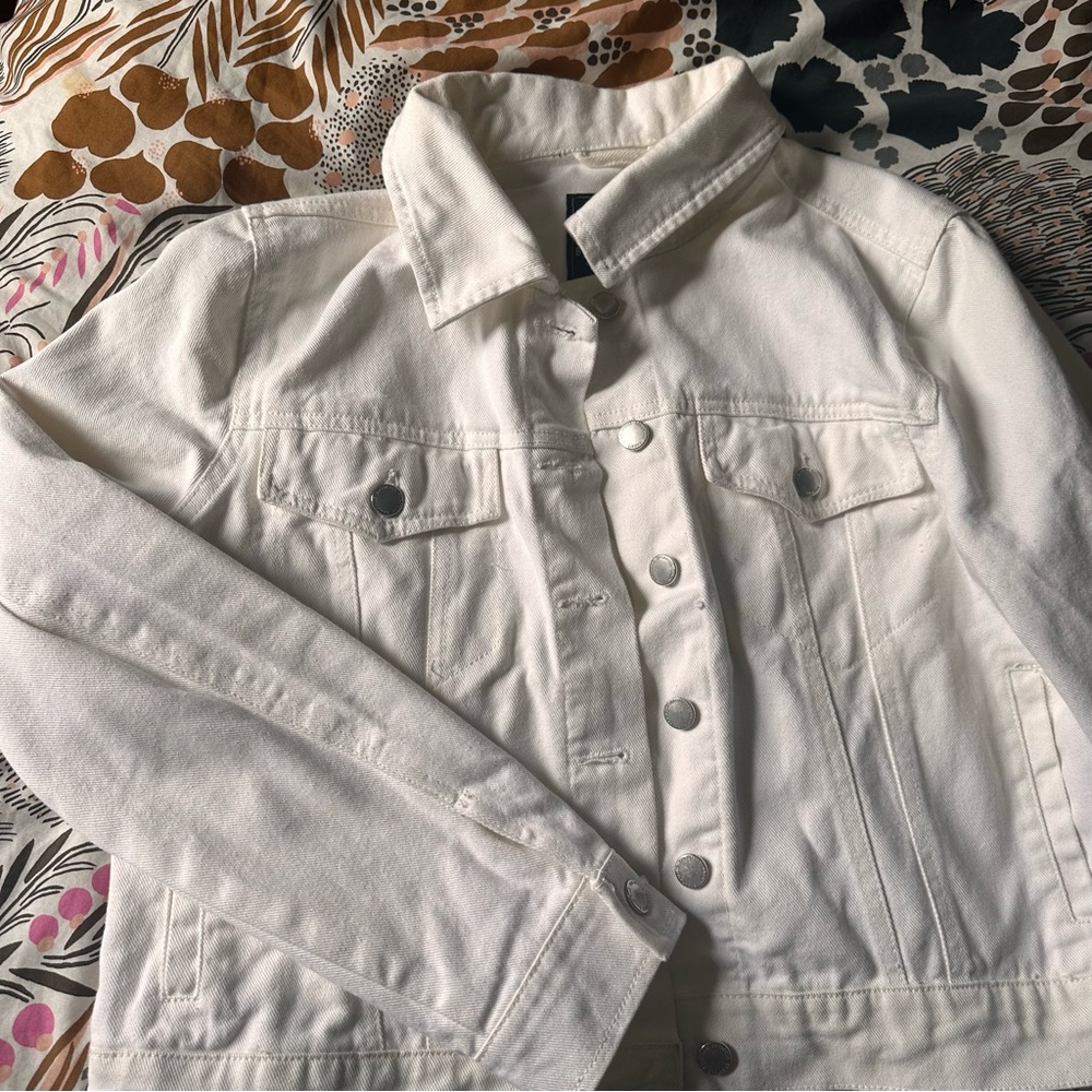White Jean Jacket - Picture 3 of 6